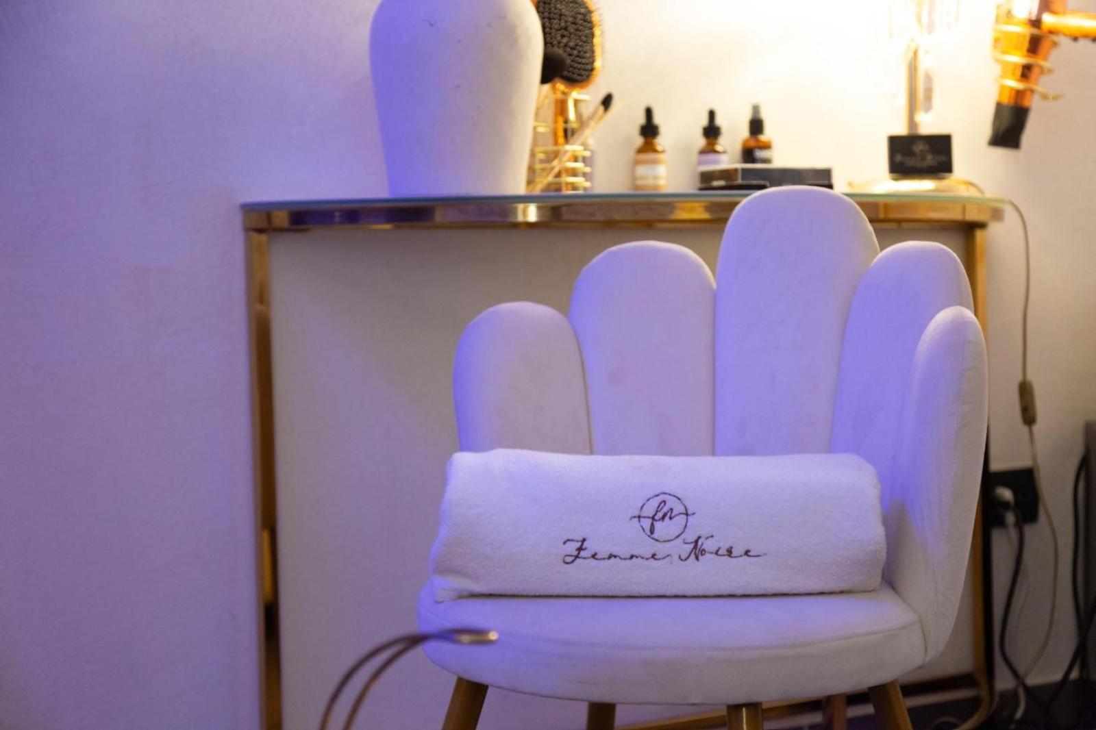 Femme Noir Luxury Spa Experience San Nicola La Strada Luaran gambar