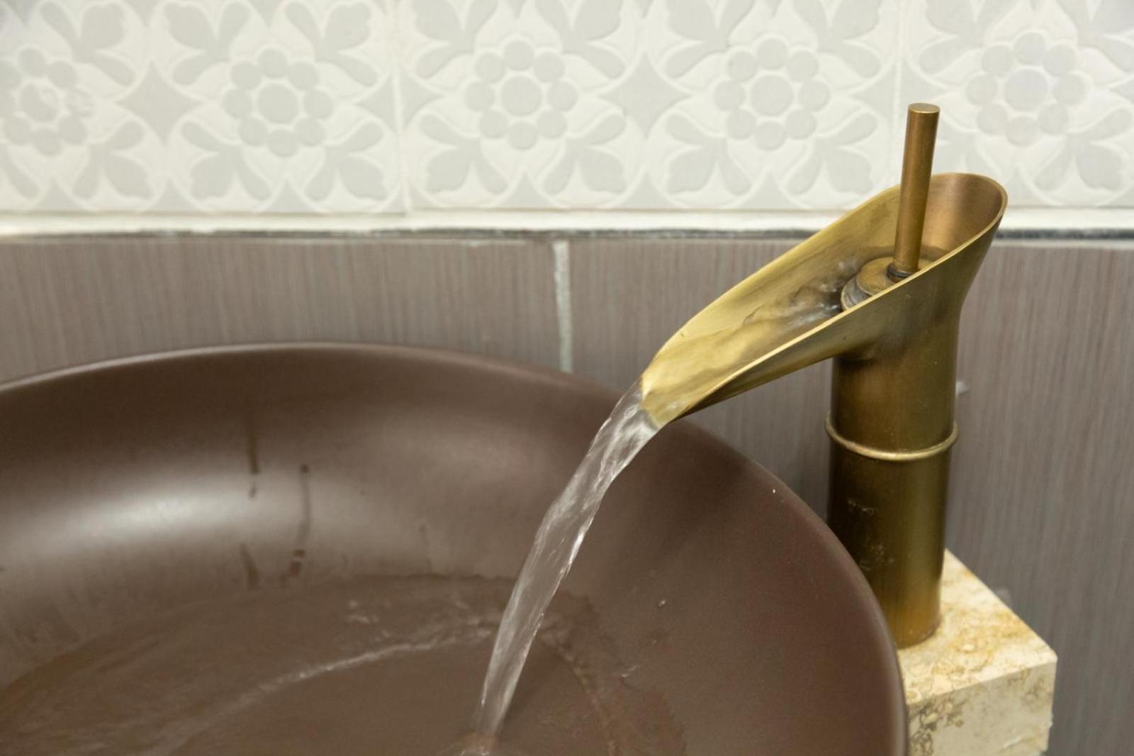 Femme Noir Luxury Spa Experience San Nicola La Strada Luaran gambar