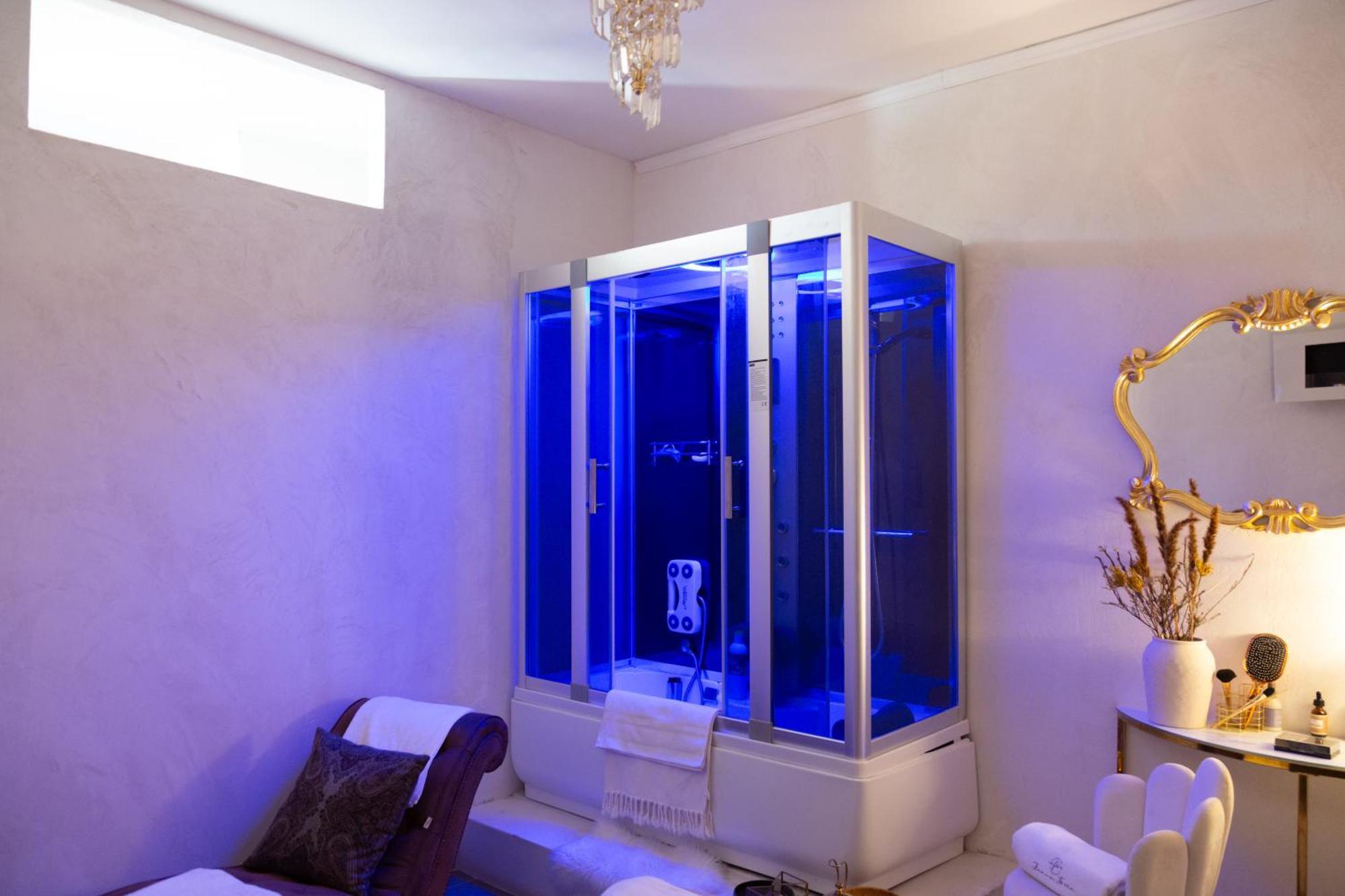Femme Noir Luxury Spa Experience San Nicola La Strada Luaran gambar