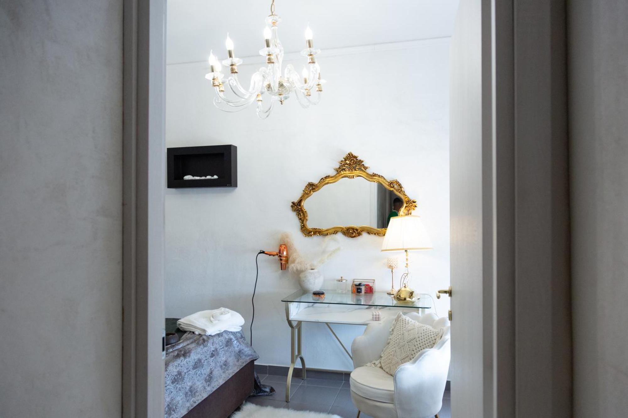 Femme Noir Luxury Spa Experience San Nicola La Strada Luaran gambar